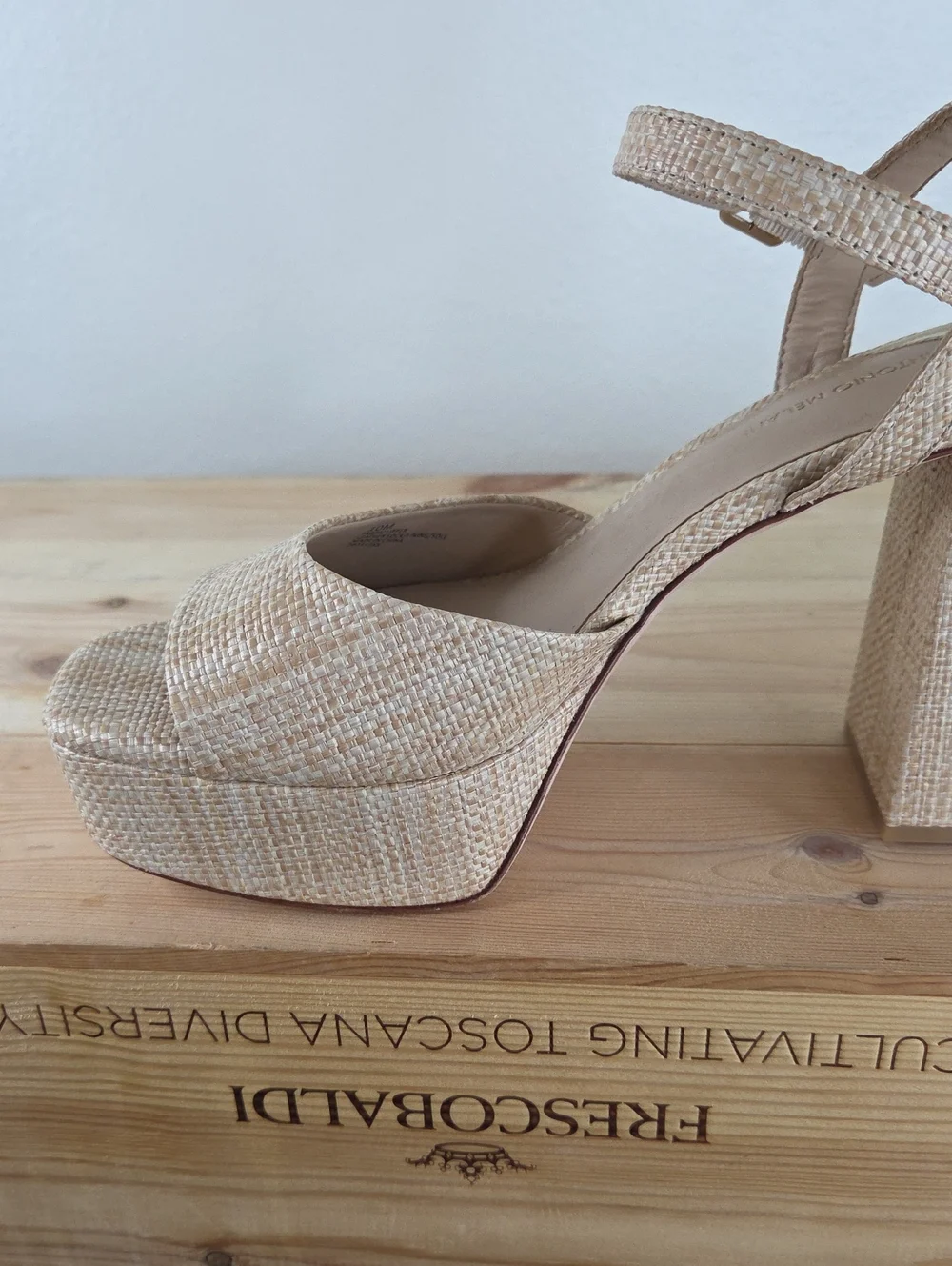 ANTONIO MELANI Beige Woven Platform Block Heel Sandals Sz10 Beige RAFFIA